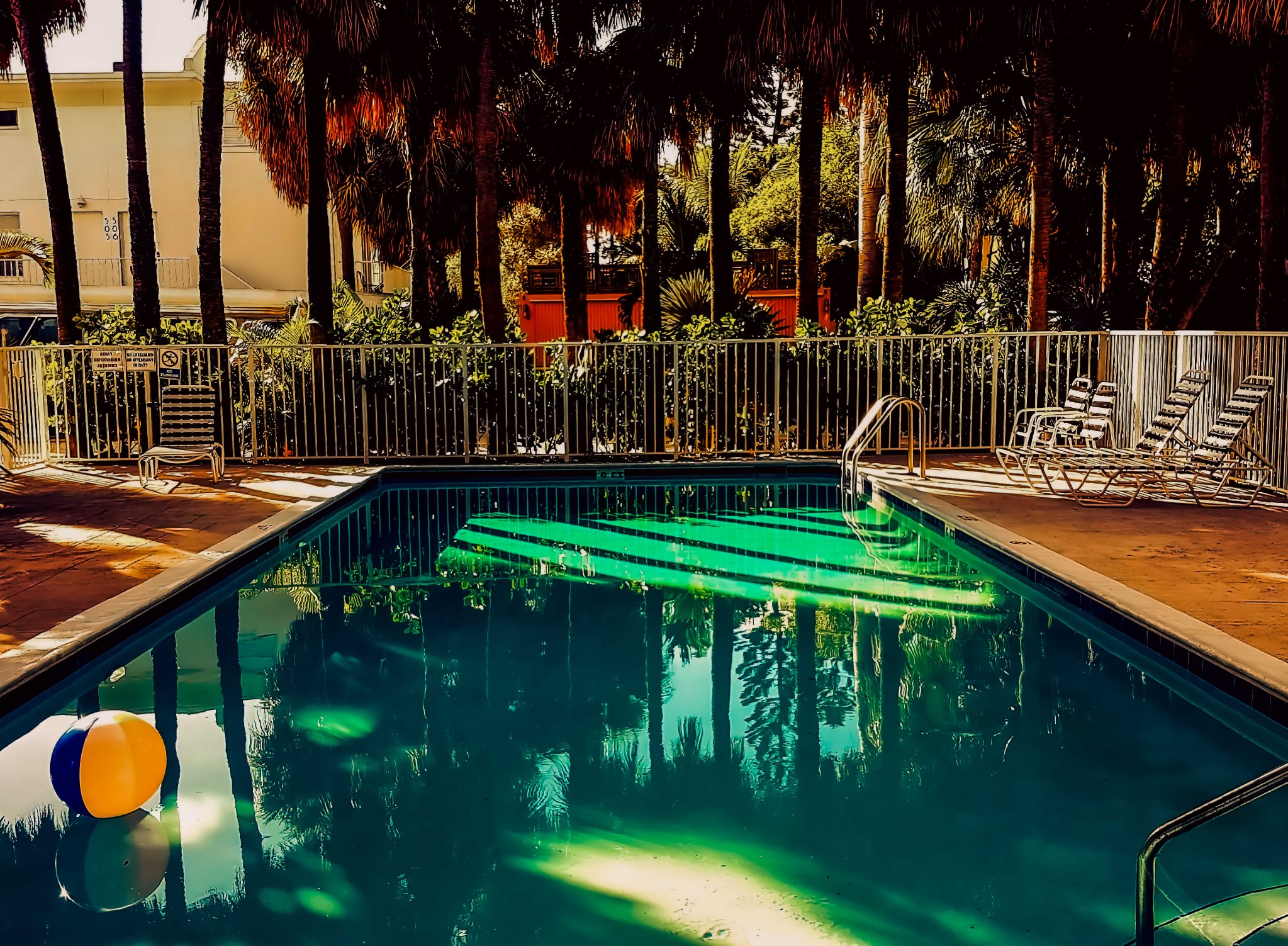 Enlarge  Miami Mansion Pool 